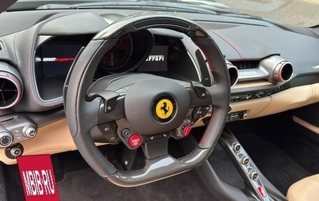 Ferrari 812, 2020 год, 31 000 000 рублей, 25 фотография