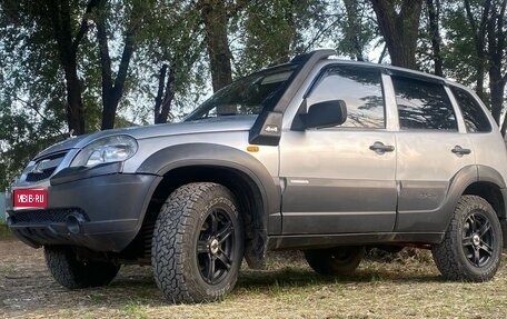 Chevrolet Niva I рестайлинг, 2010 год, 500 000 рублей, 1 фотография
