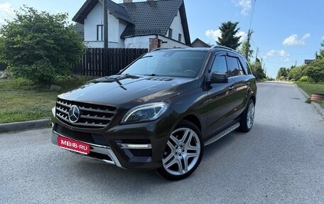 Mercedes-Benz M-Класс, 2012 год, 2 850 000 рублей, 1 фотография