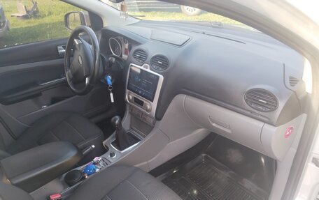 Ford Focus II рестайлинг, 2011 год, 730 000 рублей, 17 фотография