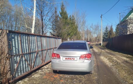 Chevrolet Cruze II, 2010 год, 540 000 рублей, 4 фотография