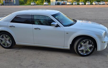 Chrysler 300C II, 2006 год, 1 200 000 рублей, 6 фотография