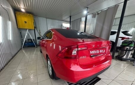 Volvo S60 III, 2011 год, 900 000 рублей, 2 фотография