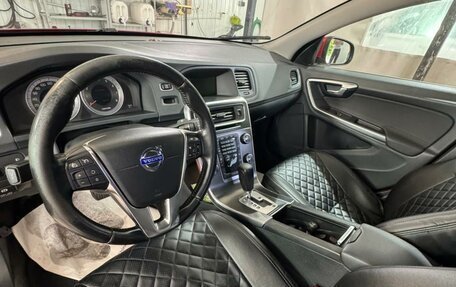 Volvo S60 III, 2011 год, 900 000 рублей, 13 фотография