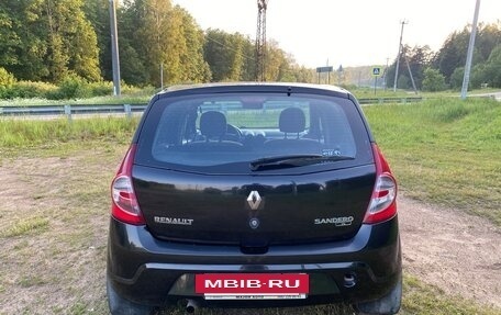 Renault Sandero I, 2013 год, 650 000 рублей, 3 фотография