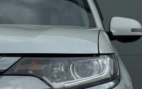 Mitsubishi Outlander III рестайлинг 3, 2015 год, 1 460 000 рублей, 23 фотография