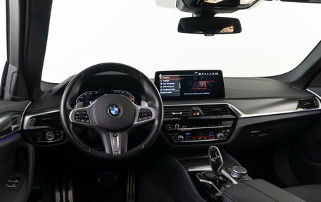 BMW 5 серия, 2021 год, 5 520 000 рублей, 6 фотография