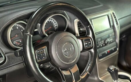 Jeep Grand Cherokee, 2011 год, 1 800 000 рублей, 13 фотография