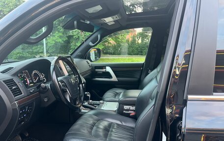 Toyota Land Cruiser 200, 2020 год, 7 250 000 рублей, 6 фотография