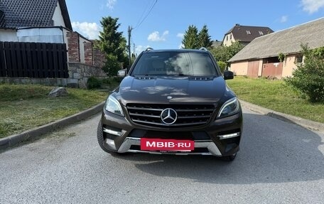Mercedes-Benz M-Класс, 2012 год, 2 850 000 рублей, 5 фотография