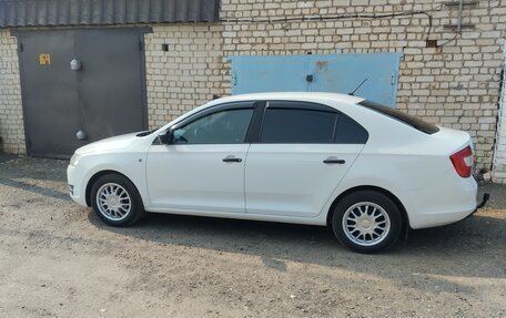 Skoda Rapid I, 2015 год, 1 050 000 рублей, 4 фотография