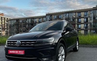 Volkswagen Tiguan II, 2018 год, 3 300 000 рублей, 1 фотография