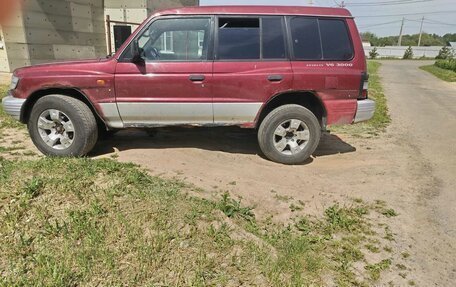 Mitsubishi Pajero III рестайлинг, 1998 год, 600 000 рублей, 2 фотография