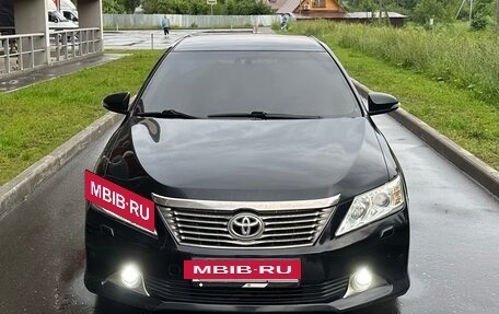 Toyota Camry, 2013 год, 1 420 000 рублей, 2 фотография