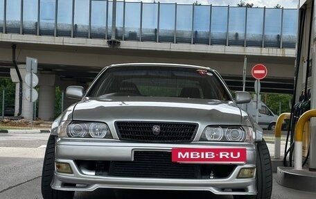 Toyota Chaser VI, 1998 год, 1 500 000 рублей, 2 фотография