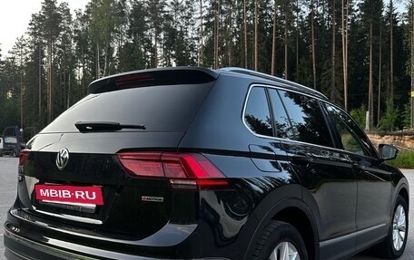Volkswagen Tiguan II, 2018 год, 3 300 000 рублей, 4 фотография