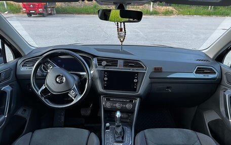 Volkswagen Tiguan II, 2018 год, 3 300 000 рублей, 9 фотография
