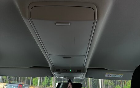 Volkswagen Tiguan II, 2018 год, 3 300 000 рублей, 15 фотография