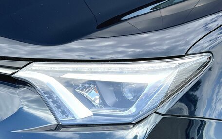 Toyota RAV4, 2018 год, 2 530 000 рублей, 9 фотография