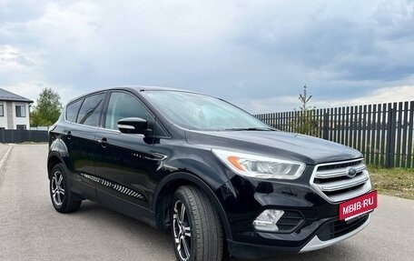Ford Kuga III, 2017 год, 1 615 000 рублей, 4 фотография