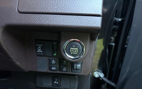 Toyota Roomy I, 2019 год, 1 155 000 рублей, 14 фотография