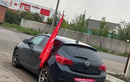 Opel Astra J, 2011 год, 640 000 рублей, 3 фотография