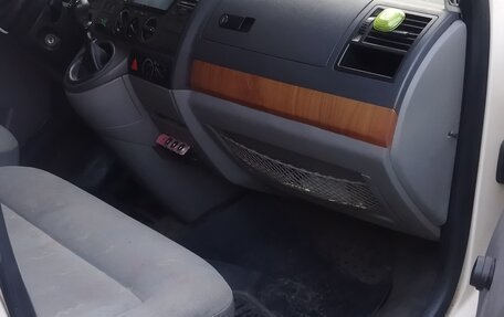 Volkswagen Transporter T5 рестайлинг, 2007 год, 900 000 рублей, 15 фотография