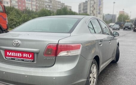 Toyota Avensis III рестайлинг, 2009 год, 1 600 000 рублей, 4 фотография