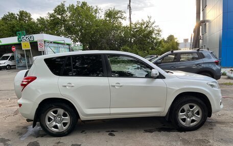 Toyota RAV4, 2010 год, 985 000 рублей, 2 фотография