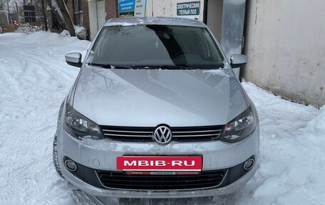 Volkswagen Polo VI (EU Market), 2012 год, 840 000 рублей, 2 фотография