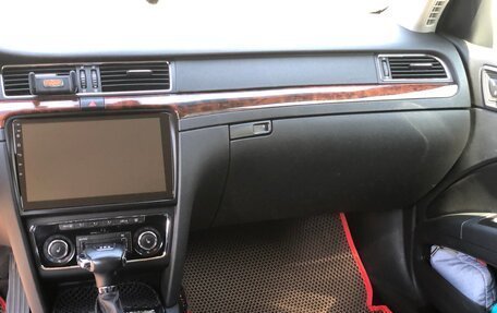 Skoda Superb III рестайлинг, 2011 год, 1 100 000 рублей, 23 фотография