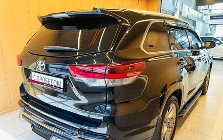 Toyota Highlander III, 2019 год, 4 950 000 рублей, 6 фотография