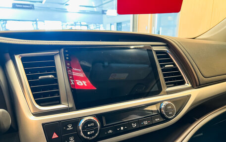 Toyota Highlander III, 2019 год, 4 950 000 рублей, 18 фотография