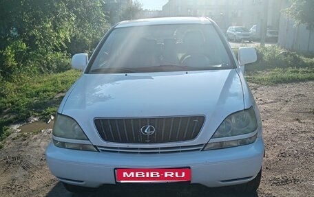 Lexus RX IV рестайлинг, 2002 год, 1 000 000 рублей, 2 фотография