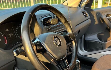 Volkswagen Polo VI (EU Market), 2015 год, 1 080 000 рублей, 4 фотография