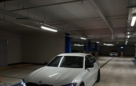 BMW 3 серия, 2019 год, 3 150 000 рублей, 18 фотография