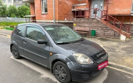 Ford Fiesta, 2006 год, 300 000 рублей, 2 фотография