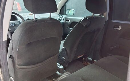 Ford Fusion I, 2005 год, 320 000 рублей, 24 фотография