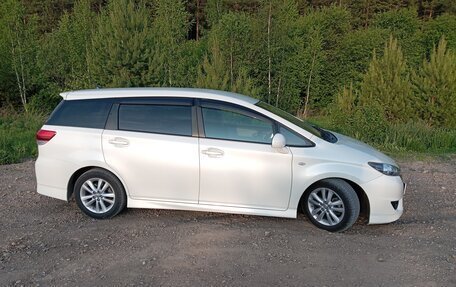 Toyota Wish II, 2011 год, 1 339 000 рублей, 2 фотография