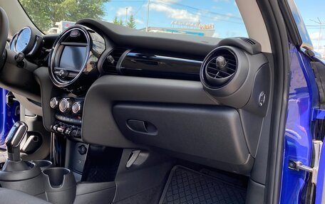 MINI Hatch, 2019 год, 8 000 000 рублей, 8 фотография