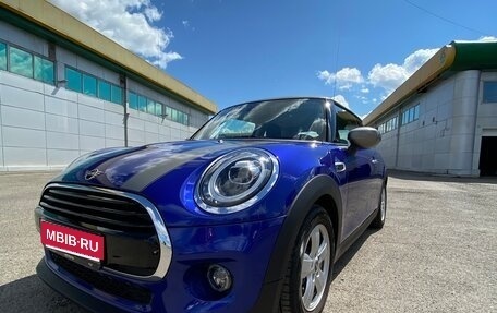 MINI Hatch, 2019 год, 8 000 000 рублей, 3 фотография