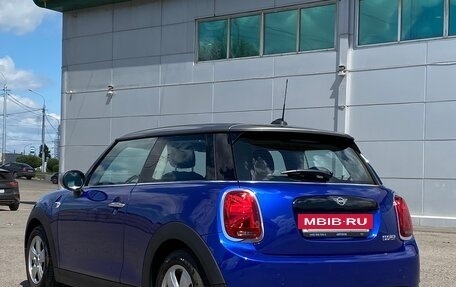 MINI Hatch, 2019 год, 8 000 000 рублей, 2 фотография
