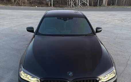 BMW 5 серия, 2017 год, 2 900 000 рублей, 2 фотография