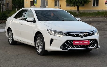 Toyota Camry, 2014 год, 1 999 000 рублей, 4 фотография
