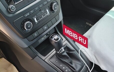 Skoda Yeti I рестайлинг, 2017 год, 2 000 000 рублей, 3 фотография