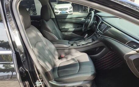 Buick LaCrosse III, 2022 год, 1 800 000 рублей, 17 фотография