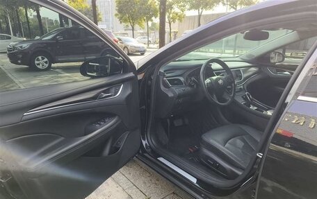Buick LaCrosse III, 2022 год, 1 800 000 рублей, 18 фотография