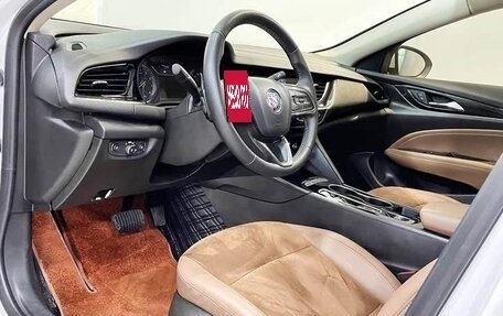 Buick Regal VI, 2022 год, 1 600 000 рублей, 17 фотография