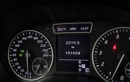 Mercedes-Benz B-Класс, 2012 год, 1 011 000 рублей, 23 фотография