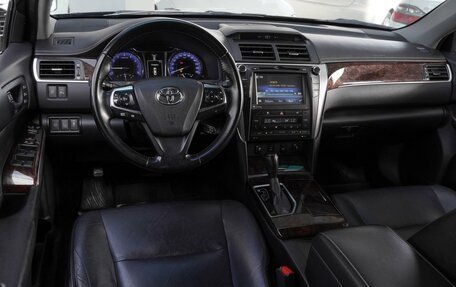 Toyota Camry, 2016 год, 2 190 000 рублей, 6 фотография